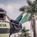 Polícia prende vereador do PT em operação que apura desvio de doações para o RS